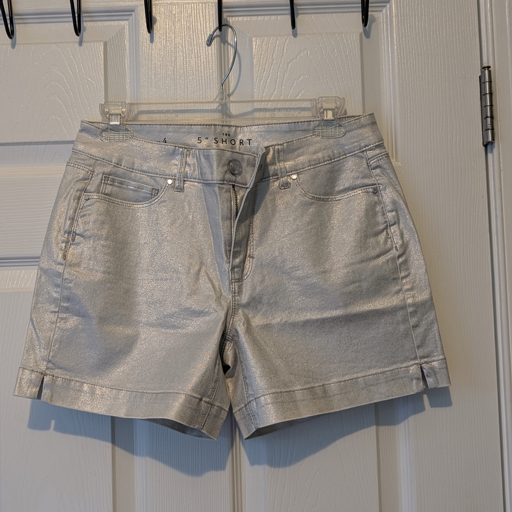 White House Black Market Shimmering Silver 5inch Shorts Size 4 $17